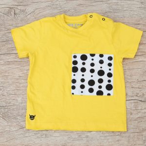 Camiseta Infantil Amarela com Bolinhas